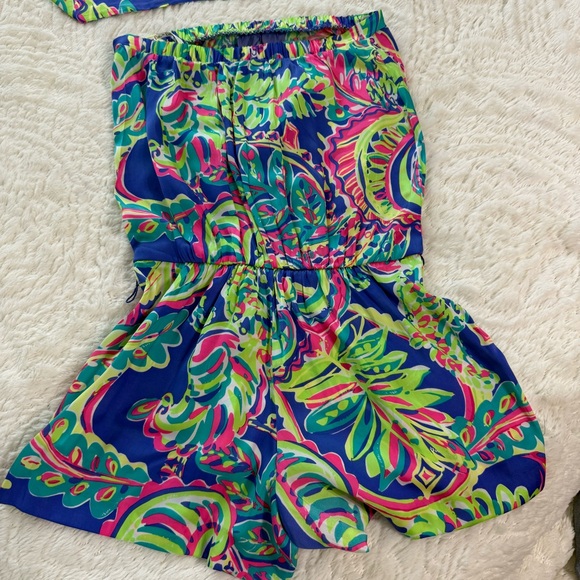 Lilly Pulitzer Ritz Romper- Like New Size XS C0035 - Picture 2 of 4